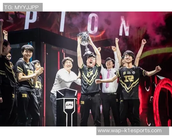 聚焦英雄联盟RNG战队选手个人能力的提升与发展探讨