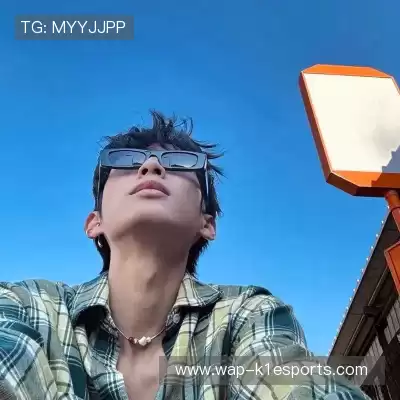 劳能豪